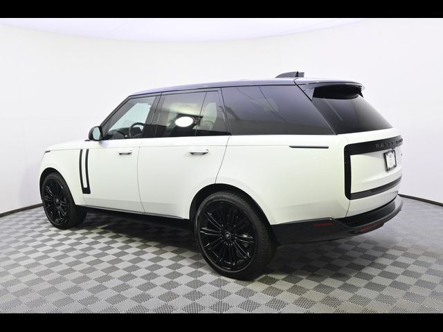 2022 Land Rover Range Rover SE