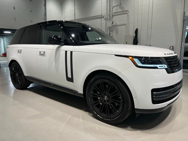 2022 Land Rover Range Rover SE