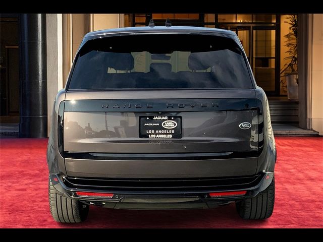 2022 Land Rover Range Rover SE