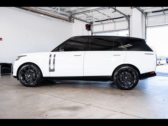 2022 Land Rover Range Rover SE