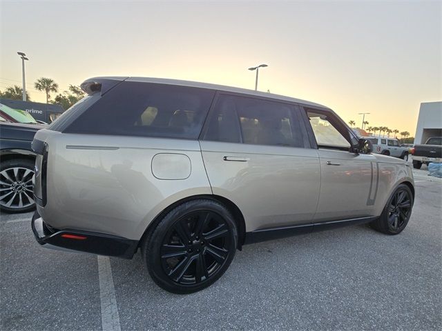 2022 Land Rover Range Rover SE