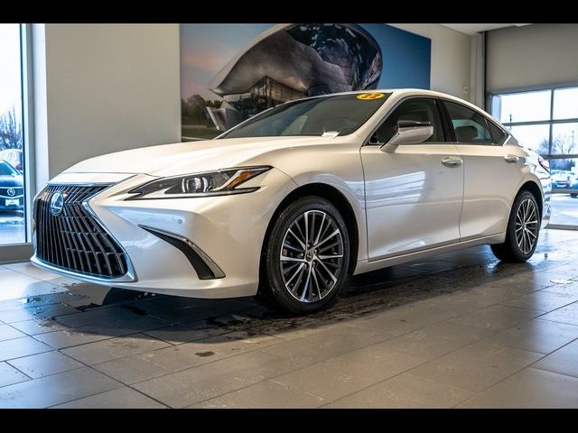 2022 Lexus ES 250