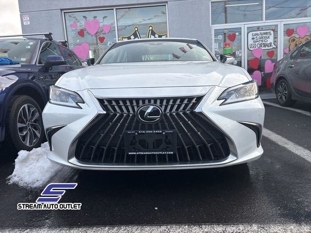 2022 Lexus ES 250