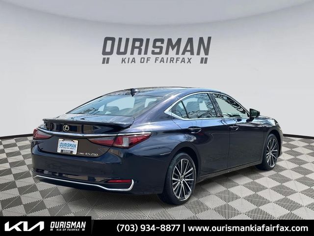 2022 Lexus ES 250