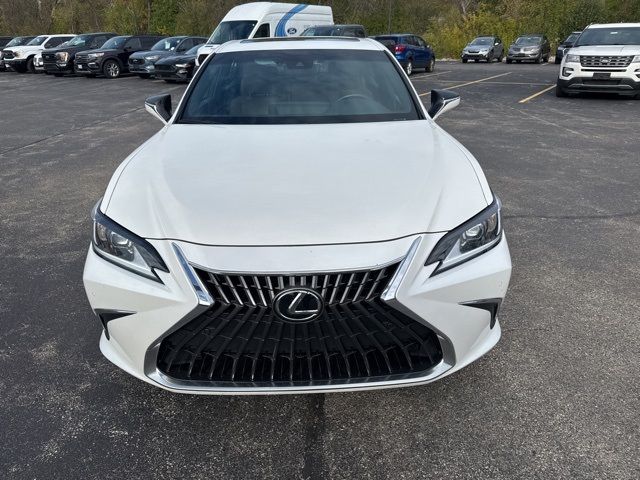 2022 Lexus ES 250