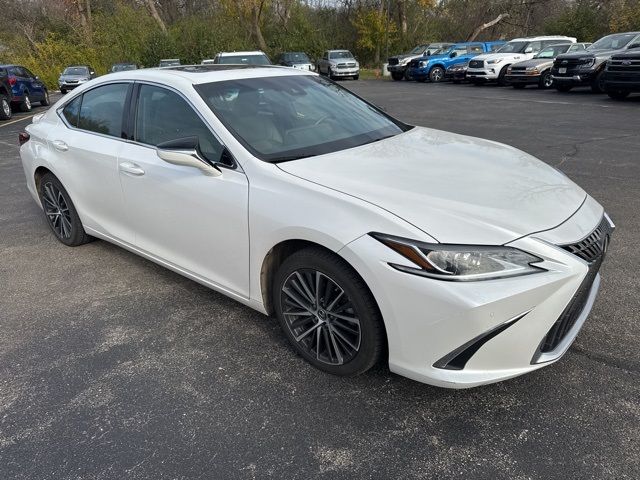 2022 Lexus ES 250