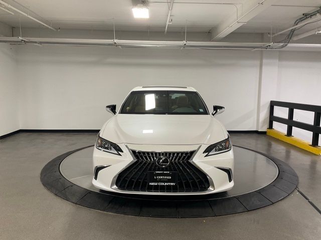 2022 Lexus ES 250