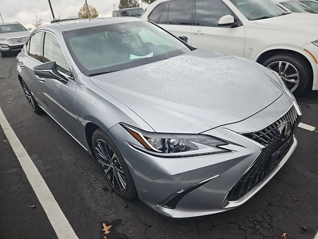 2022 Lexus ES 250