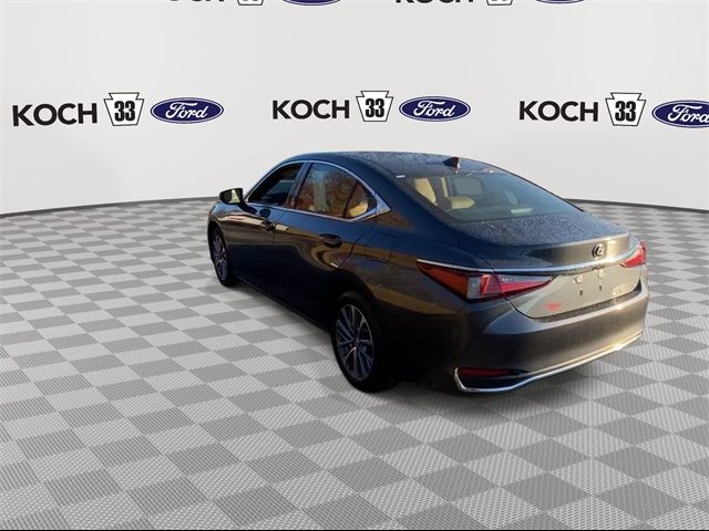 2022 Lexus ES 250