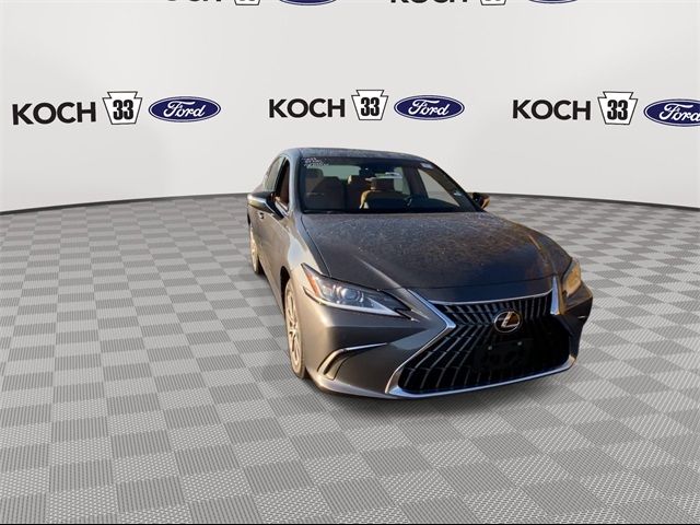 2022 Lexus ES 250