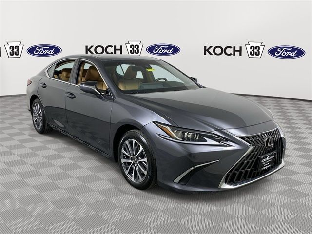 2022 Lexus ES 250