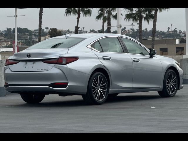 2022 Lexus ES 250