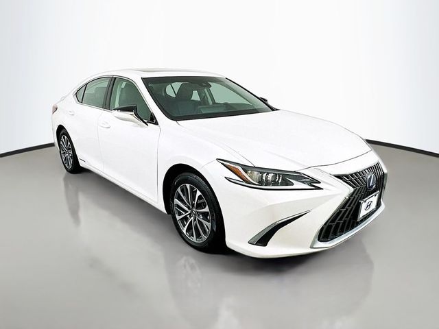 2022 Lexus ES 300h