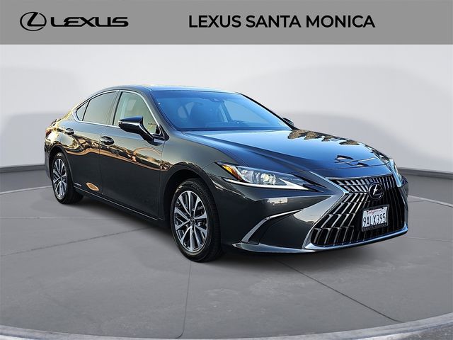 2022 Lexus ES 300h