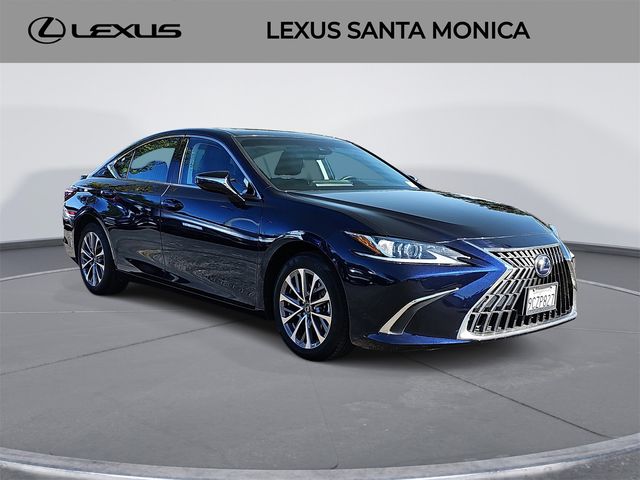 2022 Lexus ES 300h