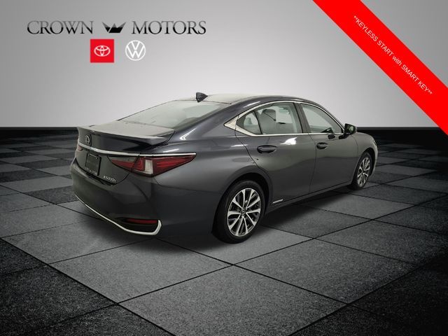 2022 Lexus ES 300h