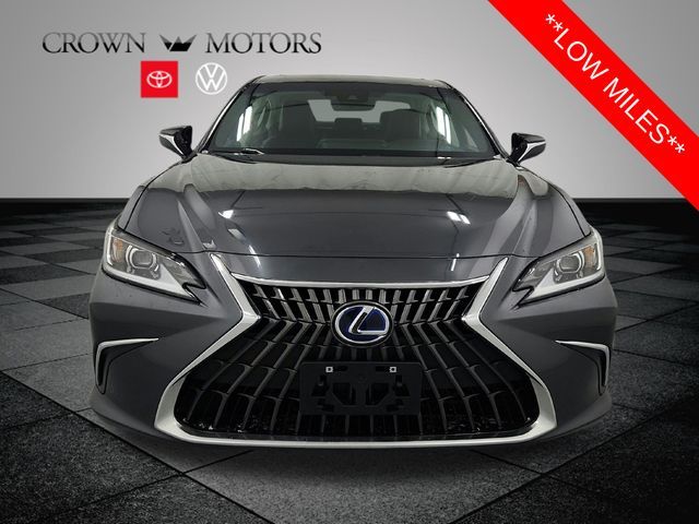 2022 Lexus ES 300h