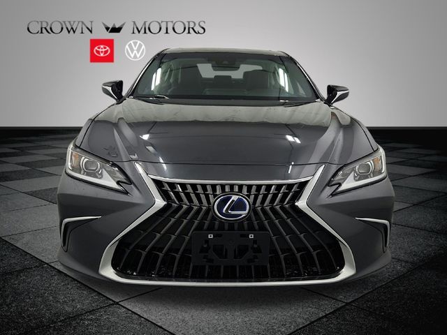 2022 Lexus ES 300h