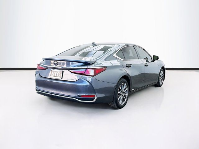 2022 Lexus ES 300h