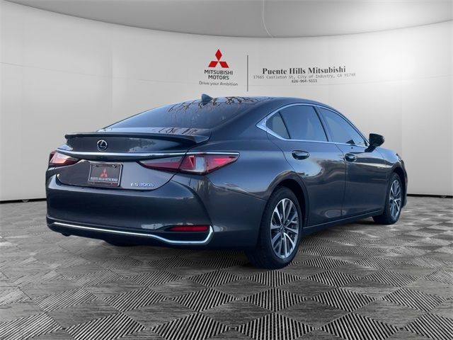 2022 Lexus ES 300h