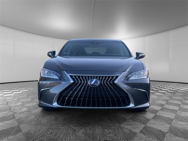 2022 Lexus ES 300h