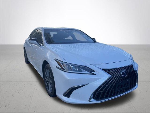 2022 Lexus ES 300h