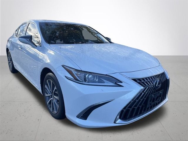 2022 Lexus ES 300h