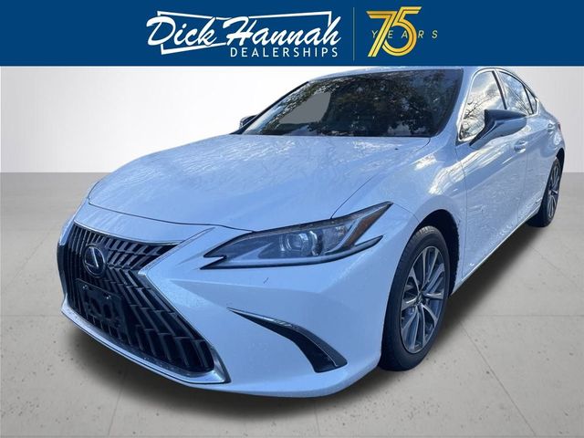 2022 Lexus ES 300h