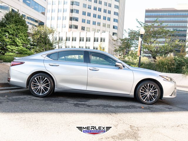 2022 Lexus ES 300h