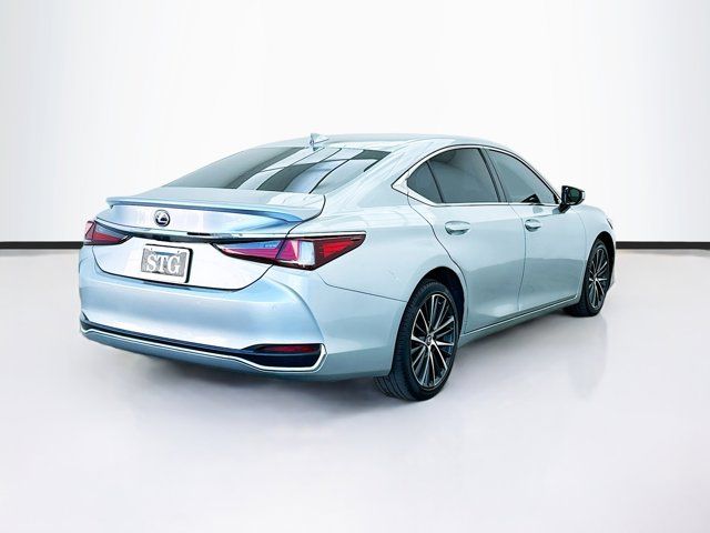 2022 Lexus ES 300h