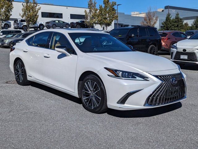 2022 Lexus ES 300h