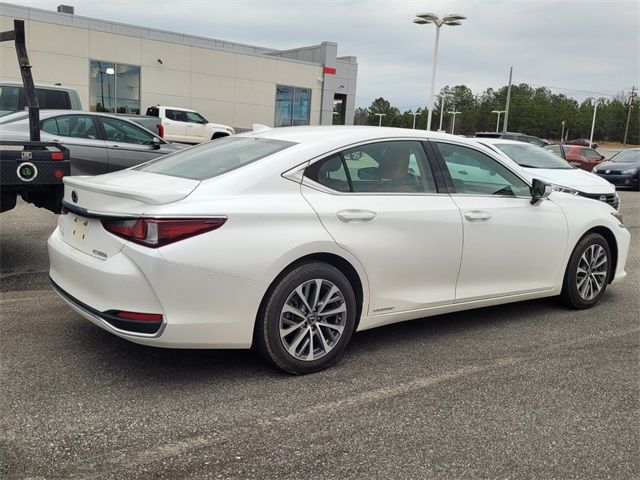 2022 Lexus ES 300h