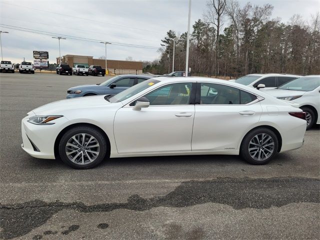 2022 Lexus ES 300h