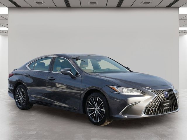 2022 Lexus ES 300h