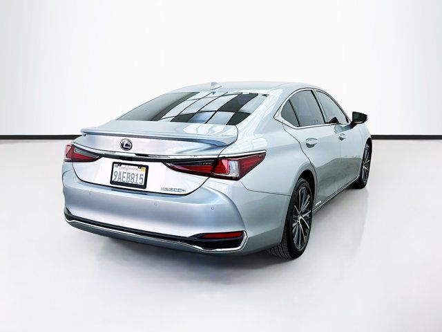 2022 Lexus ES 300h