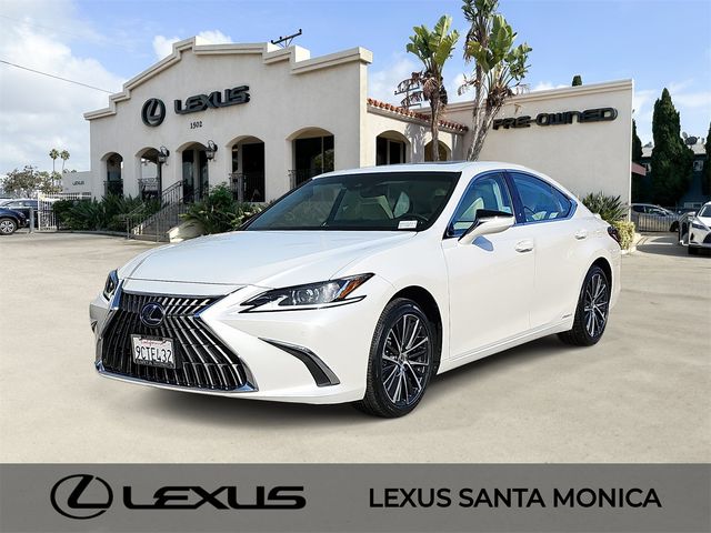 2022 Lexus ES 300h