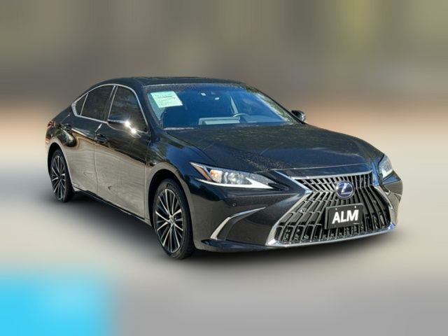 2022 Lexus ES 300h