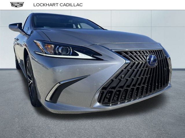 2022 Lexus ES 300h