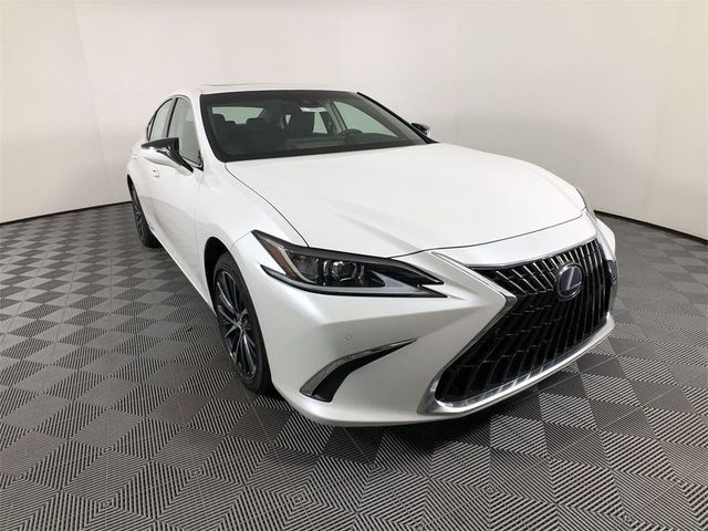 2022 Lexus ES 300h