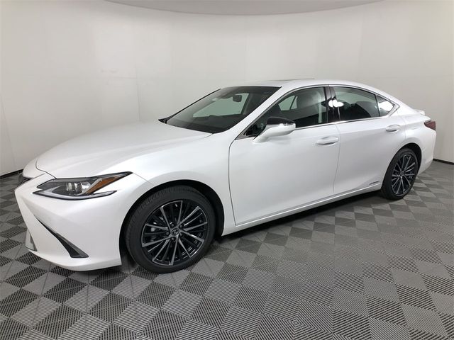 2022 Lexus ES 300h