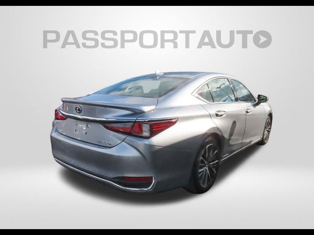 2022 Lexus ES 300h