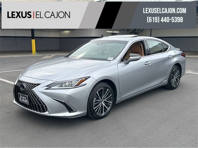 2022 Lexus ES 300h