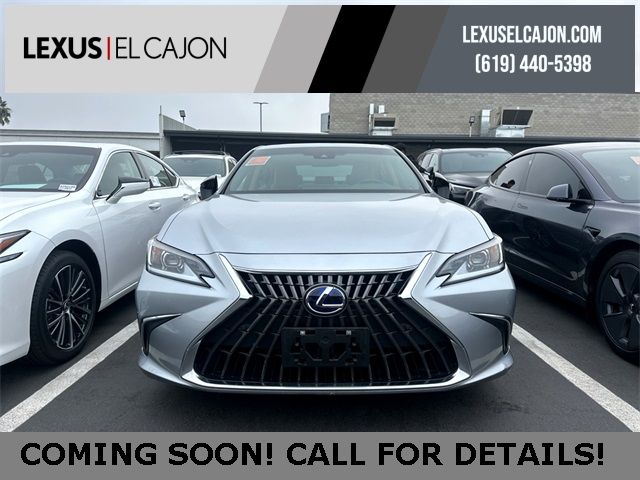 2022 Lexus ES 300h