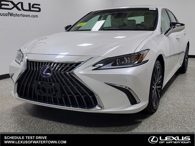 2022 Lexus ES 300h