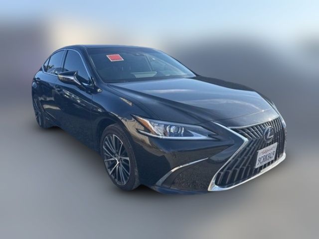 2022 Lexus ES 300h