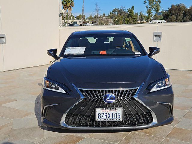 2022 Lexus ES 300h