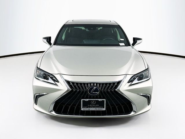 2022 Lexus ES 300h