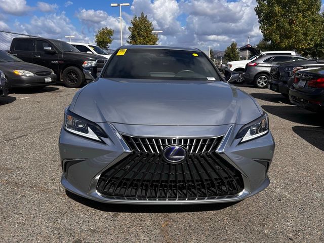 2022 Lexus ES 300h