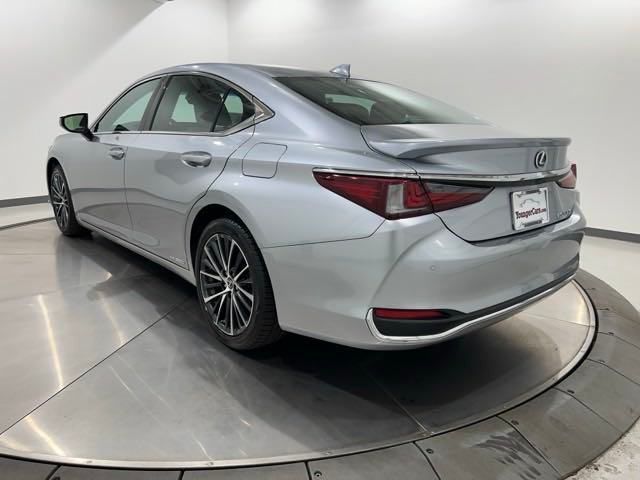 2022 Lexus ES 300h