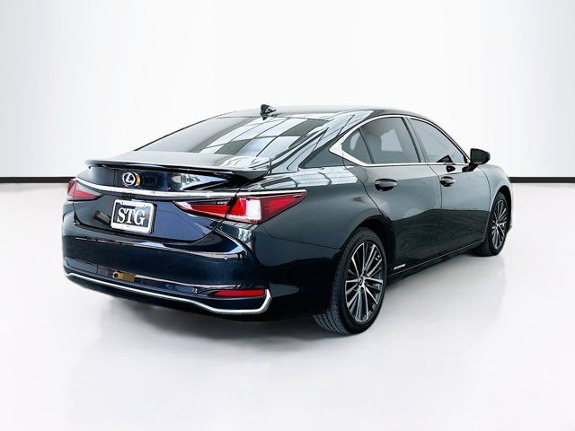 2022 Lexus ES 300h